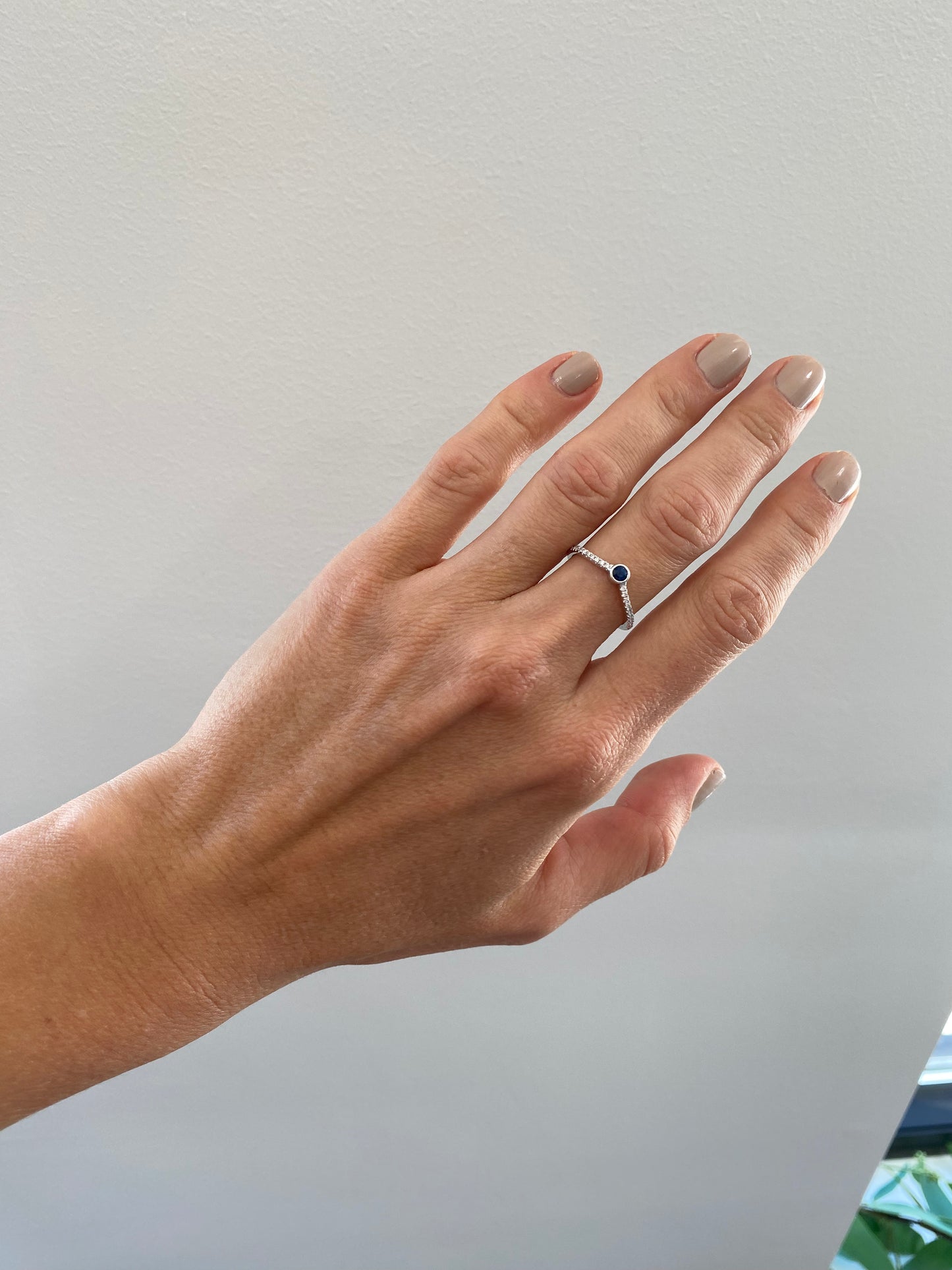 Sapphire Point Bezel Band