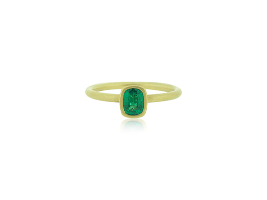 Emerald Solitaire in Yellow Gold