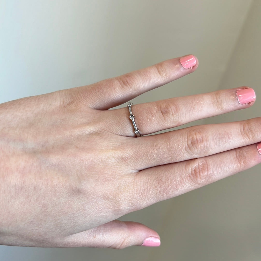 Diamond Bezel Alternating Band