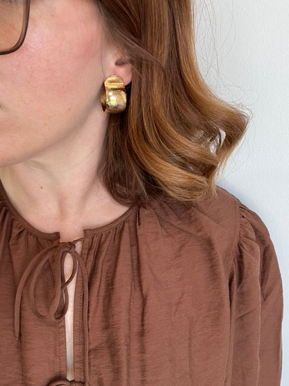 The Golden Bear 14kt Yellow Gold Hammered Hoops