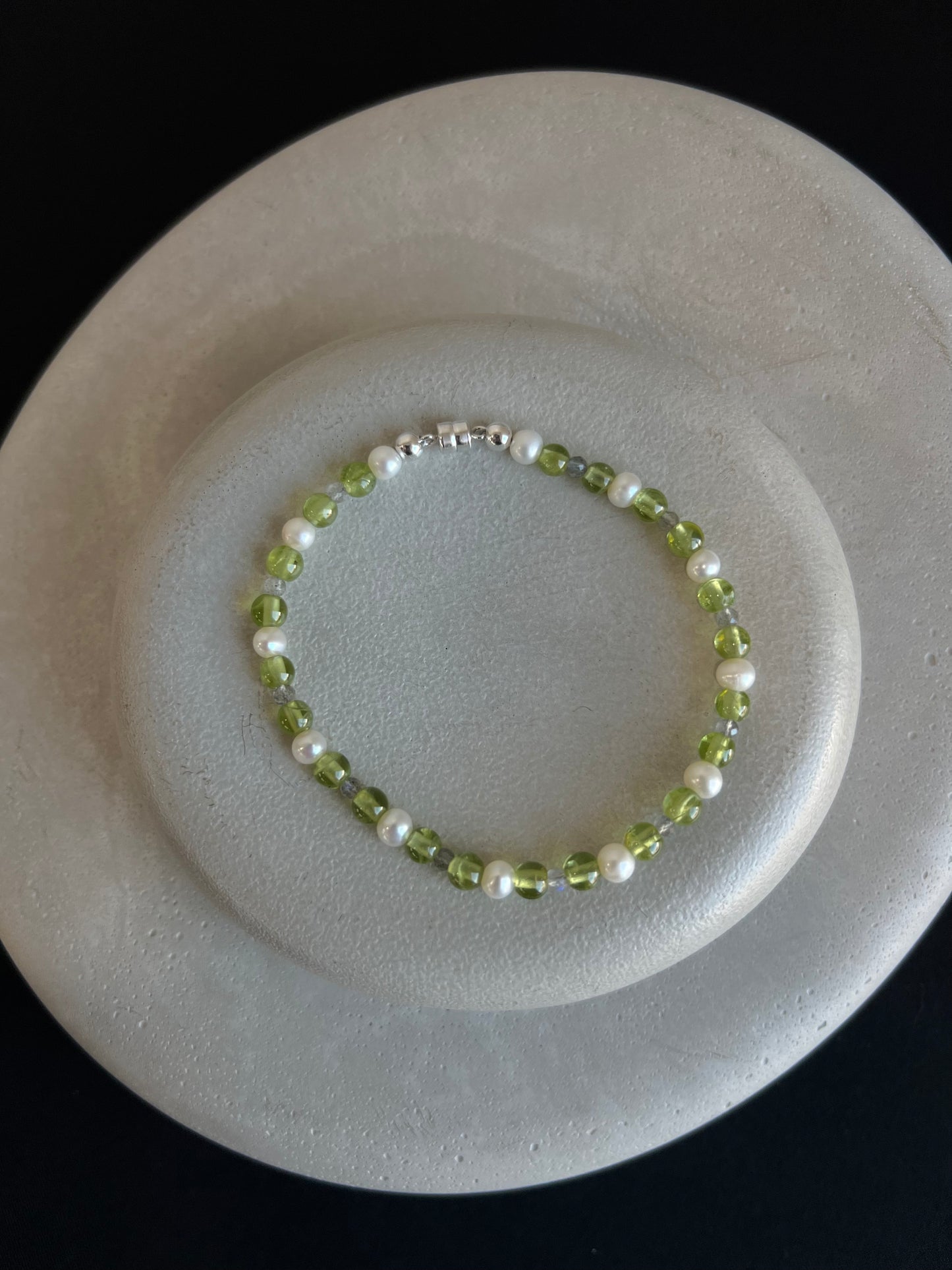 Peridot, Pearl, and Labradorite Bracelet