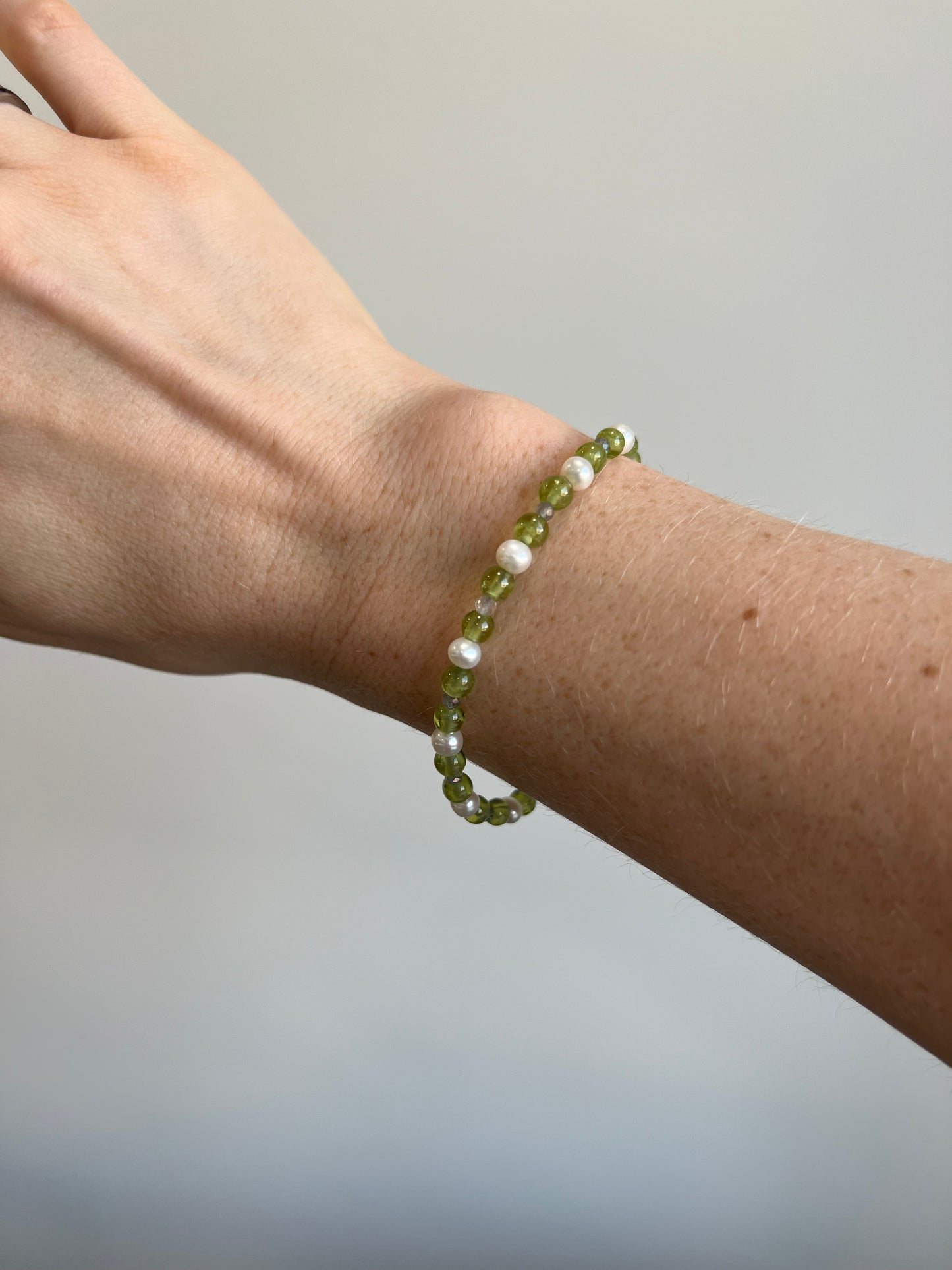 Peridot, Pearl, and Labradorite Bracelet