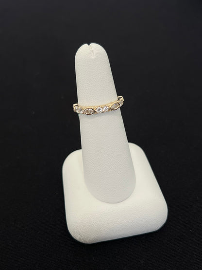 Marquise and Round Diamond Band