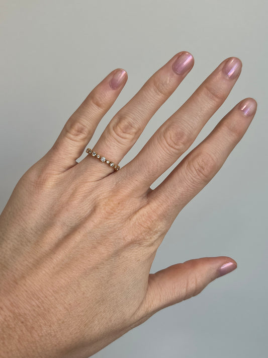 Diamond Flower Band - Yellow Gold