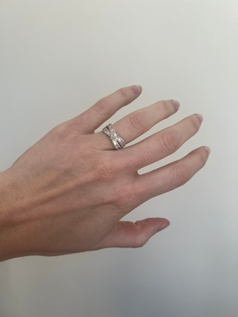 Diamond Baguette Ribbon Ring