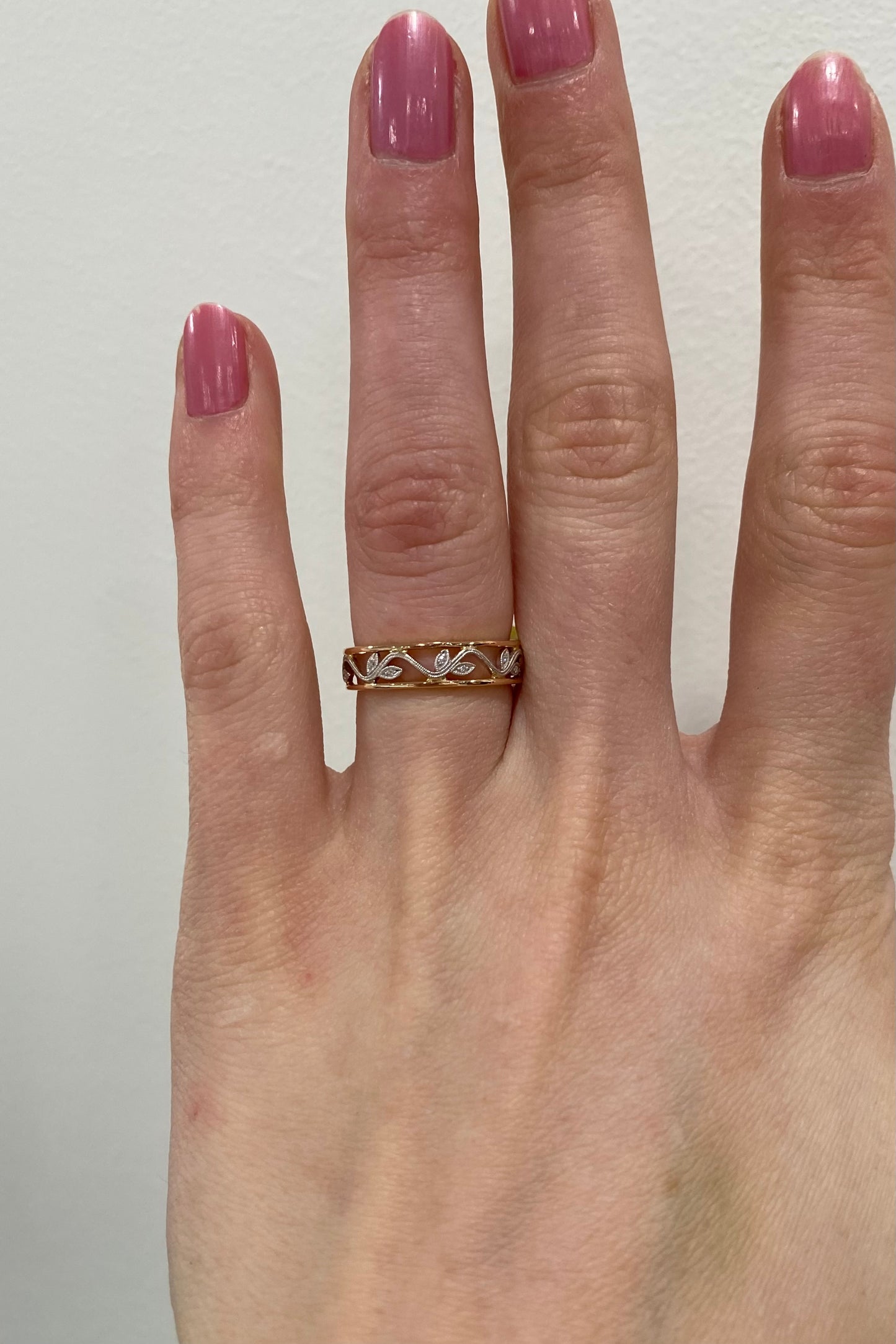 Eternity Band with Diamond Leaf