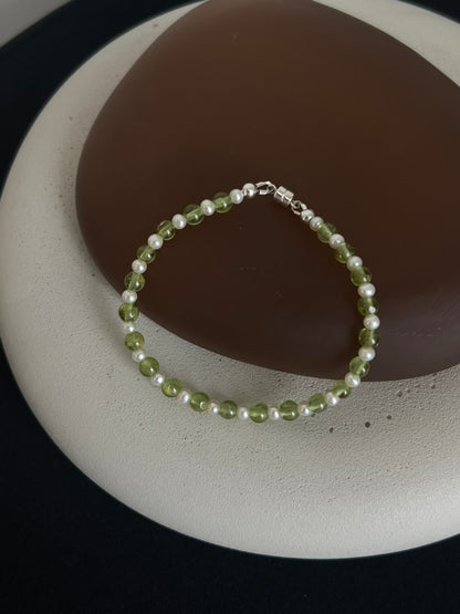 Peridot and Pearl Bracelet