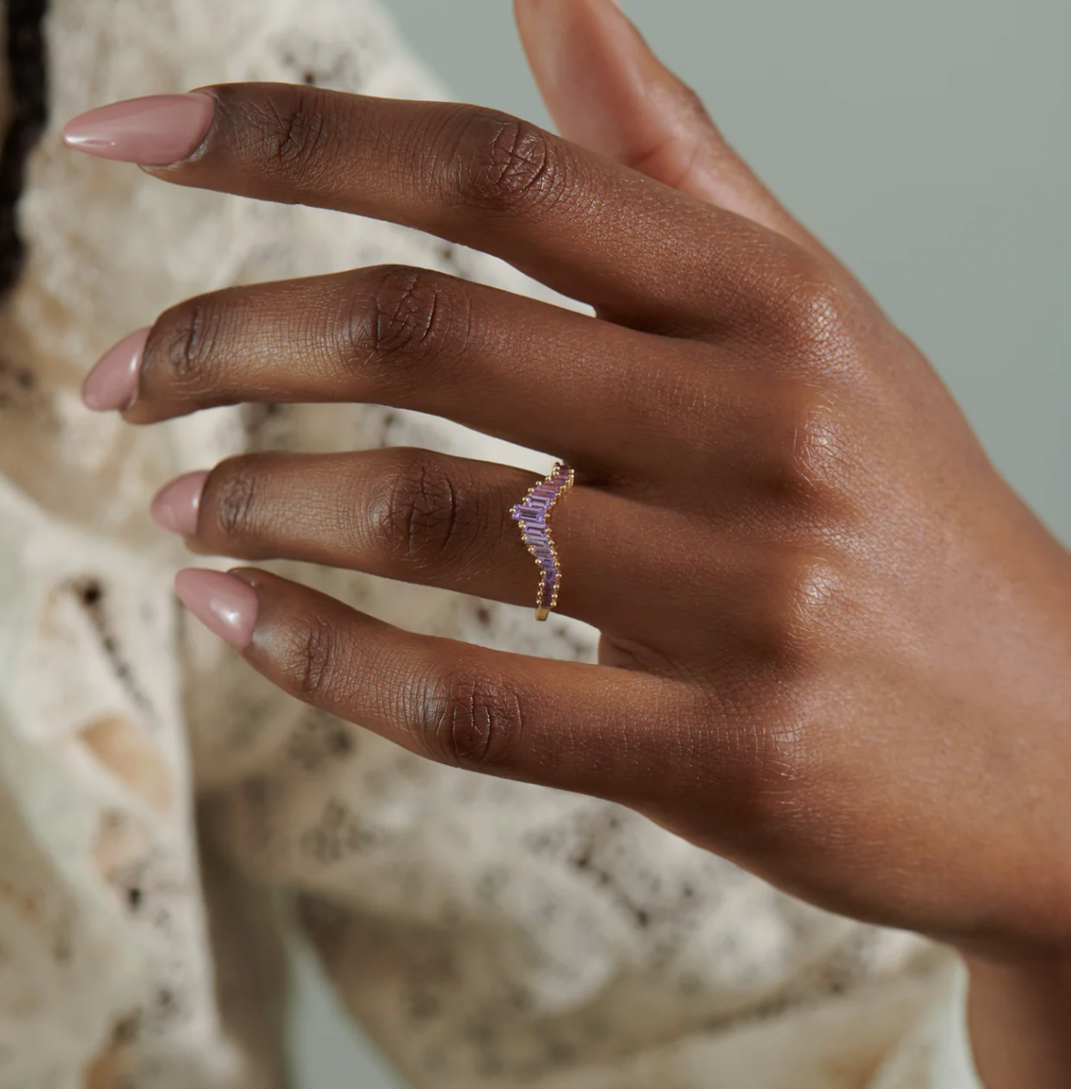 Lilac Sapphire Tiara Ring