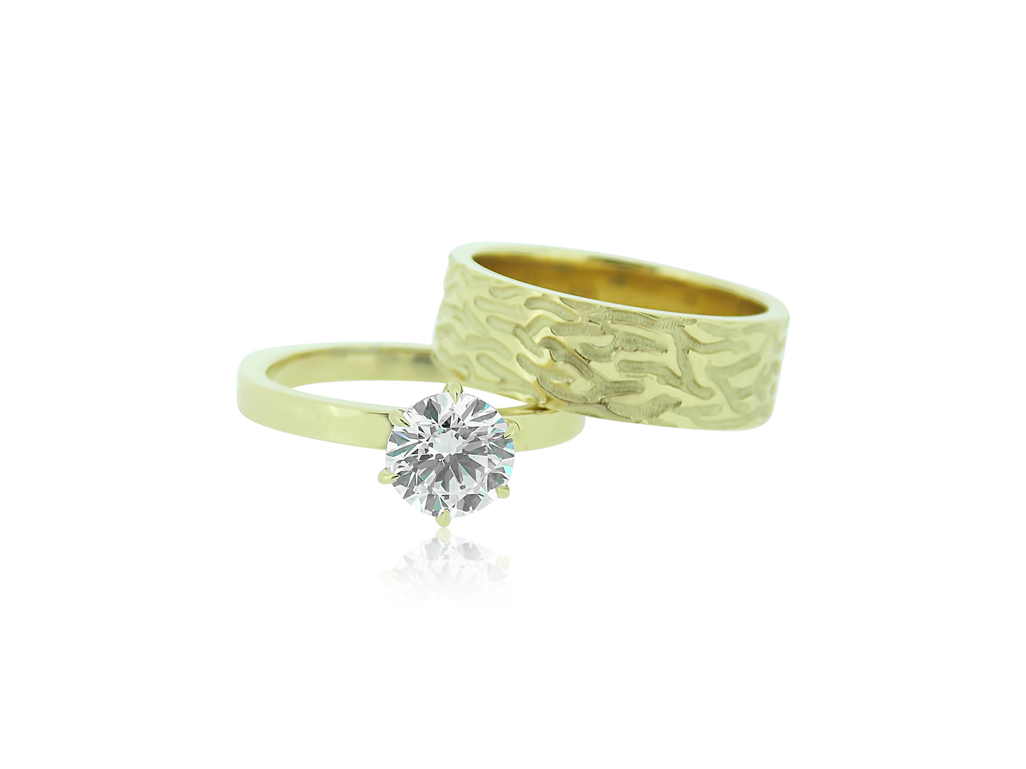Solitaire Diamond with Wide Band