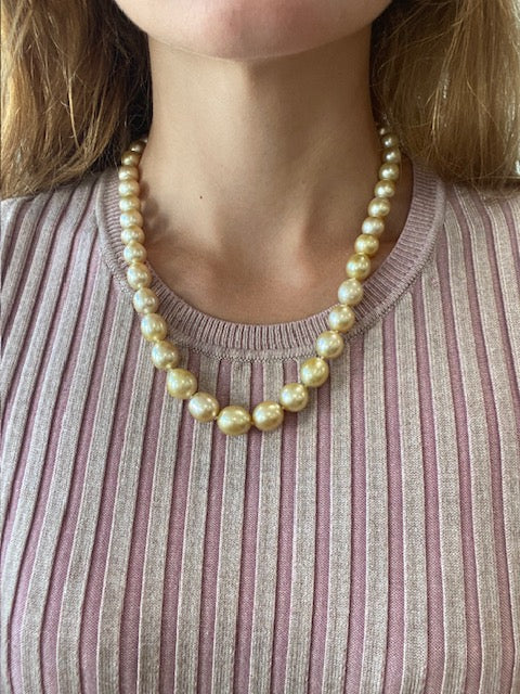 Golden South Sea Pearl Strand