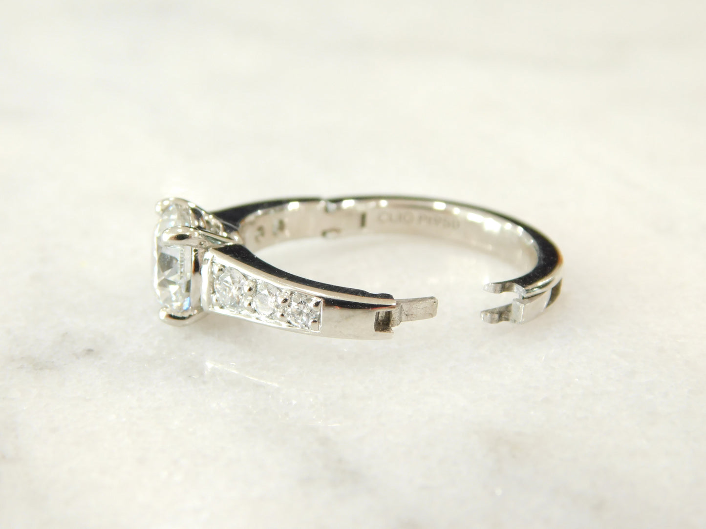 Platinum Diamond Superfit Ring