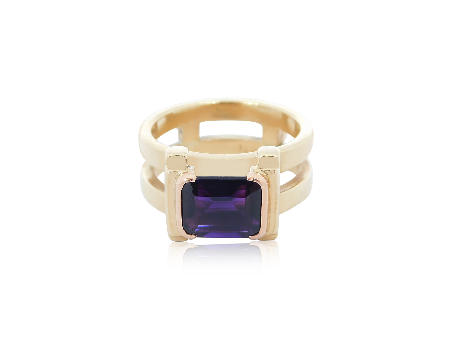 Mid Century Estate Amethyst Gold Ring