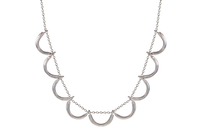 Small Curve Silver Necklace