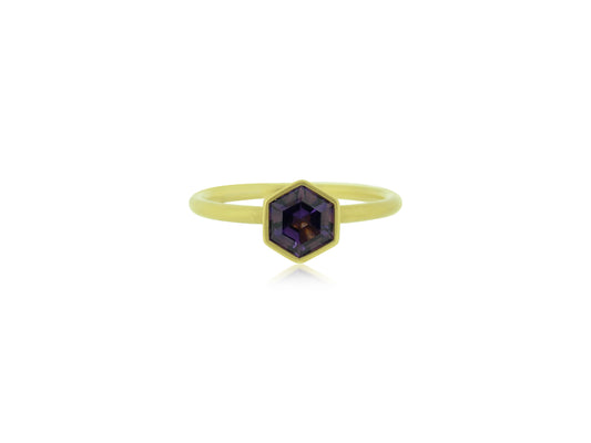 Amethyst Solitaire in Yellow gold